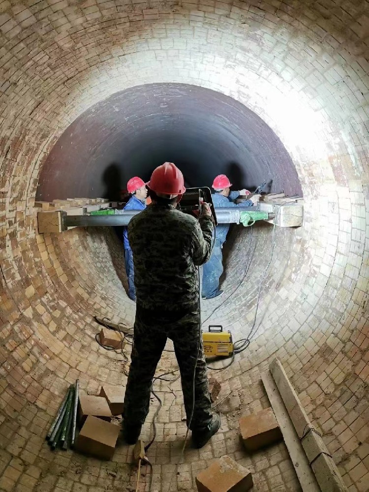 淅川中联水泥厂回转窑砌筑